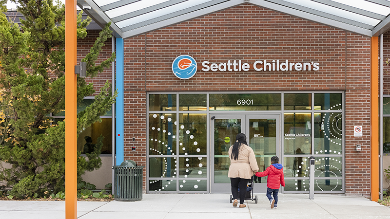 Entrance to Seattle Children's Magnuson building