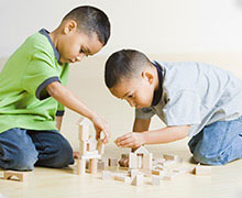 Kiddos playing with blocks