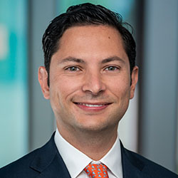 Dr. Nicolas Fernandez