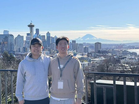 Co-lead authors, Simon Du (left) and Guanyi He (right)