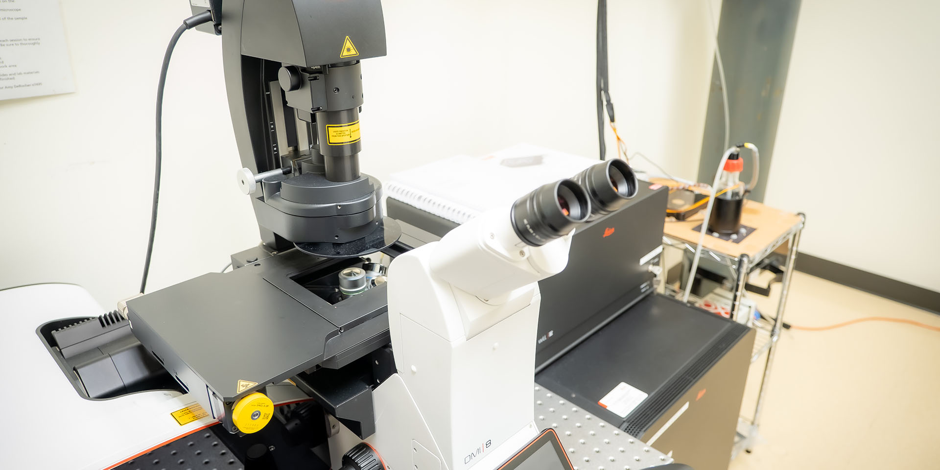 A microscope in a lab