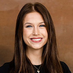 Josie Sachen 