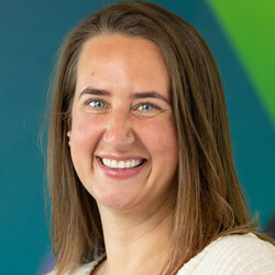 Tara Pauw, LICSW, Solid Tumor Team 