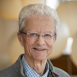 Hans D Ochs, MD 
